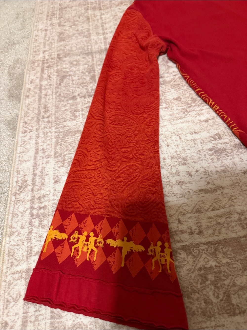 90s CIRQUE Du SOLEIL
Top, - Picture 9 of 16